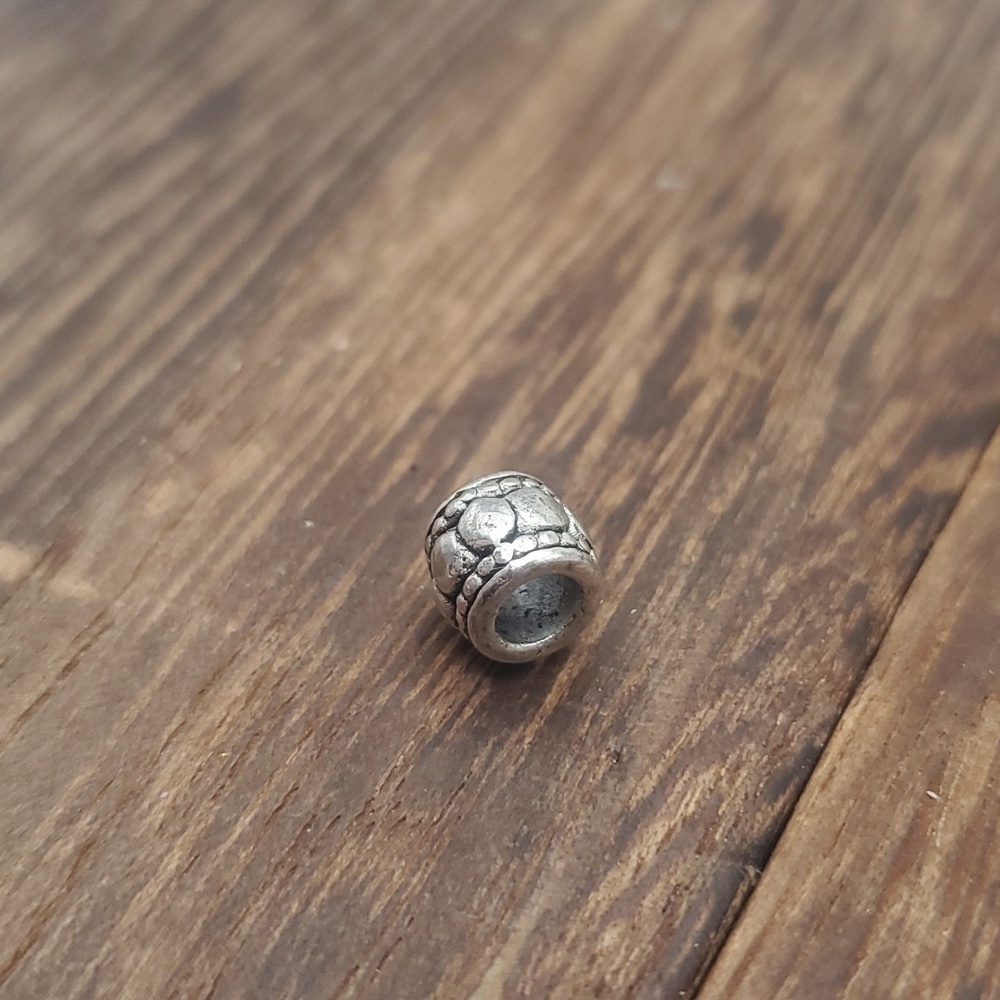 Sterling Aztec charm - Picture 2 of 2
